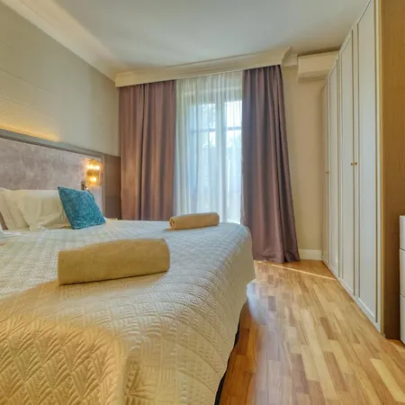 Palazzo Della Scala & 4* 라찌제
